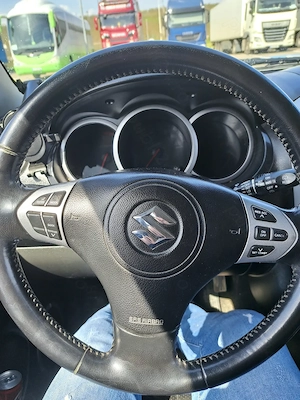 Vând suzuki grand vitara  - imagine 5