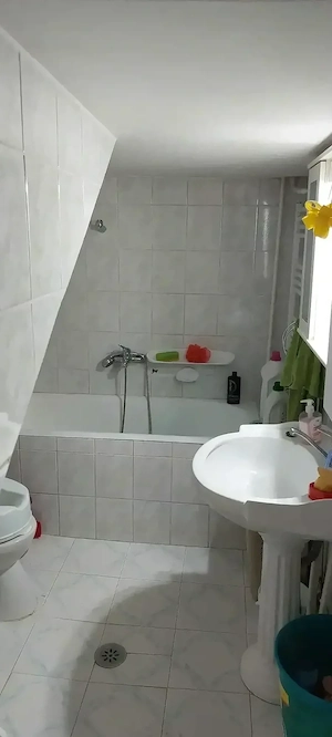 Vand casa cu etaj, strada Nistrului Oradea  - imagine 8