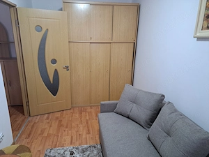 Închiriez apartament cu 2 camere  - imagine 2