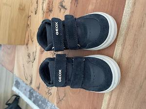 Încălțăminte Geox numărul 20