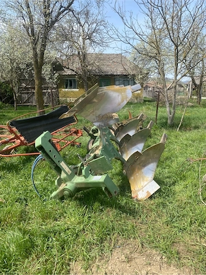 tractor same jaguar  - imagine 5