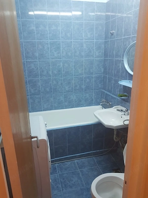 Închiriez garsoniera lângă stația de metrou Favorit  - imagine 8