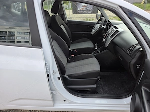 Kia Venga 1.4 Diesel Euro 5 - imagine 3