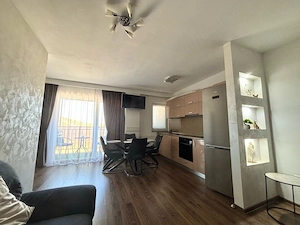 inchiriez apartament 2 camere 