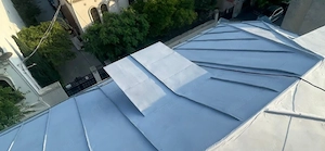 Vopsim acoperișuri case   hale   garduri beton , tabla  pavele etc