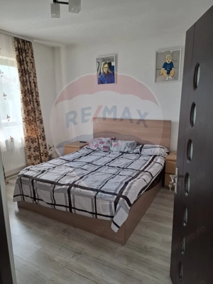 Casă / Vilă cu 5 camere de vânzare - imagine 11