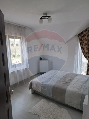 Casă / Vilă cu 5 camere de vânzare - imagine 12