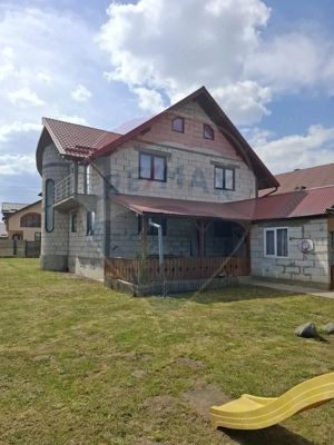 Casă / Vilă cu 5 camere de vânzare - imagine 18