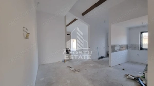 Duplex de vanzare P+M cu 5 camere, in Ghiroda