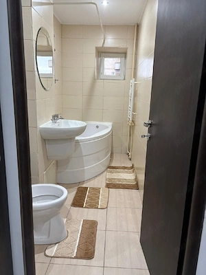 Închiriez garsoniera 42 mp, zona Ghica - imagine 2