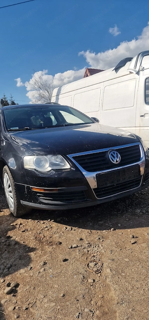 dezmembrez Volkswagen Passat  - imagine 2
