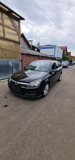 dezmembrez opel astra  - imagine 4