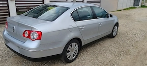 Volkswagen Passat B6 Highline 2009 - imagine 8