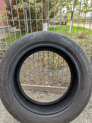 Vand 2 anvelope GOODYEAR 225 / 50 R17 98Y - imagine 2