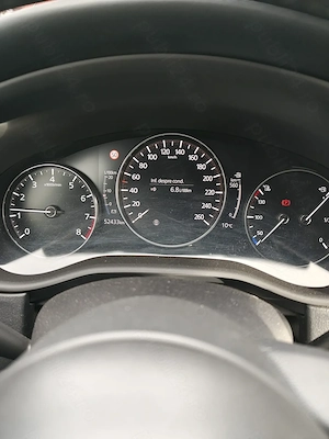 Mazda cx 30 benzina mild hibrid, cumparata noua 2021,52500 km, 1998 cc, 122 cp, in stare excelenta  - imagine 6