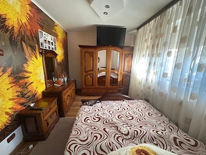 vând partament cu 3 cam'et'1 m11 sau schimb cu casa ,ofer si diferentă  - imagine 9