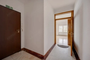 Apartament luminos de 5 camere de închiriat, etaj 1/4, garaj, Bd. Primăverii! - imagine 16