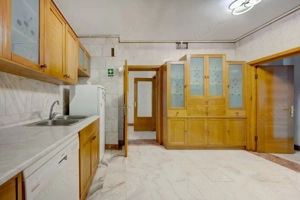 Apartament luminos de 5 camere de închiriat, etaj 1/4, garaj, Bd. Primăverii! - imagine 19