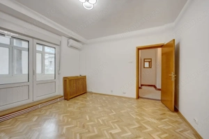 Apartament luminos de 5 camere de închiriat, etaj 1/4, garaj, Bd. Primăverii! - imagine 13