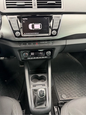 Skoda Fabia   Monte Carlo   An 07.2015   Motor 1.2 TSI 90cp   E6   Climatronic - imagine 20