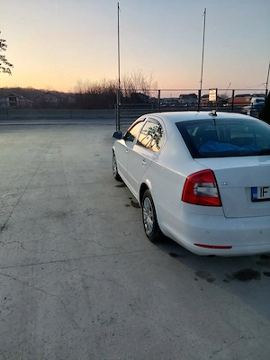 Skoda octavia .Schimb cu benzina  - imagine 4