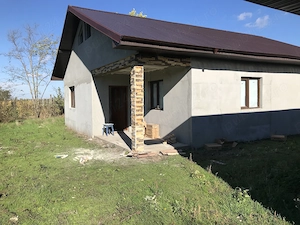 Casa comuna independenta pret de garsoniera nou construcție 2025