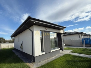 Casa moderna parter - 3 camere 2 bai - pompa de caldura - panouri solare ~ - imagine 3