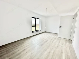Duplex modern - 3 camere - 90 mp - Gata de mutare - Mosnita - imagine 17