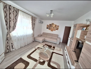 Proprietar- apartament spatios cu 2 camere de vânzare în Subcetate Sanpetru cu loc parcare inclus  - imagine 5