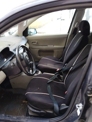 Vând Mazda 2 second-hand  - imagine 4