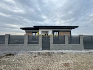 Casa individuala ~ 4 camere 2 bai ~ 375 mp teren ~ 5 minute STV - imagine 4