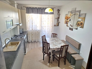 Proprietar- apartament spatios cu 2 camere de vânzare în Subcetate Sanpetru cu loc parcare inclus  - imagine 8