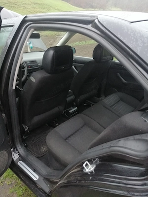 De vanzare vw bora an 2002