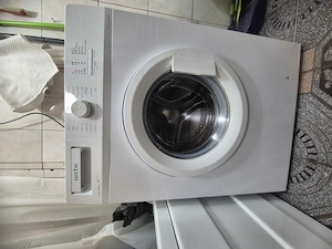 Vând mașina de spălat  Arctic 