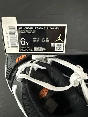 adidasi Originali Nike Air Jordan Legacy 312 Low Noi Marime 38.5 - imagine 5