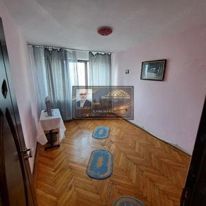 Apartament 3 camere/ Etajul 2 Bloc Turn/Bloc in reabilitare termica - imagine 2