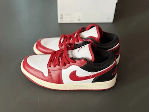 adidasi Originali Nike Air Jordan 1 low , noi cu cutie