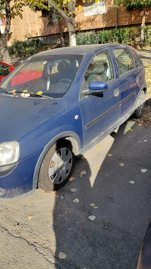 vand sau dezmembrez  opel corsa c 1.2 benzina