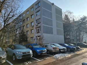 Apartament 4 camere, decomandat, centrala, bloc reabilitat, loc parcare ADP, boxa depozitare