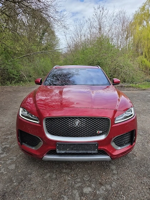 Jaguar F-Pace 3.0D 300 CP   2016   Automat   Panoramic   Meridian   HUD