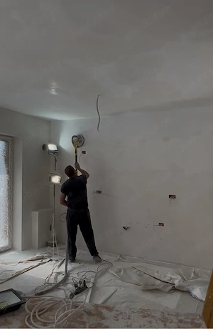 Angajam Muncitori Constructii - gleturi, zugraveli, tencuieli, rigips.  - imagine 3