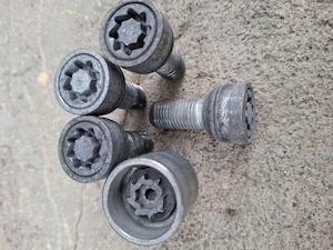 Vand set prezoane antifurt 5Q0698137 Tip D VW Passat CC 2012 M14x1,5  - imagine 2