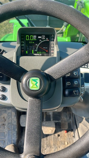 Incarcator frontal MERLO P40.14P