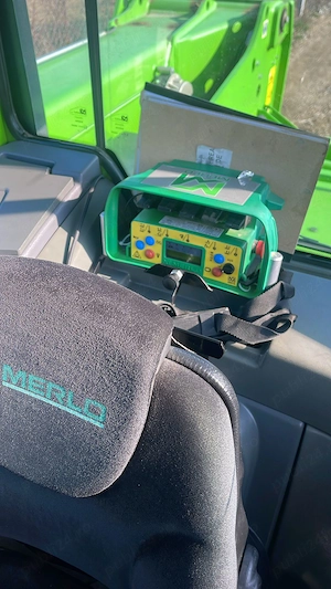 Incarcator frontal MERLO P40.14P - imagine 8