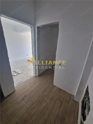 Young Residence 2 cam 60 mp la 10 min metrou - imagine 4