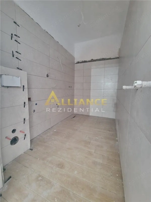 Young Residence 2 cam 60 mp la 10 min metrou - imagine 5