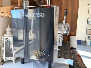 Vand Aparat Cafea NESPRESSO