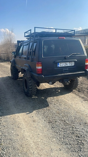 Vand Jeep Cherokee XJ 4x4   OFF-ROAD autoutilitara - imagine 4