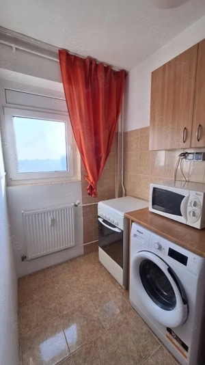 Garsonieră modernă, mobilată complet, metrou Titan 3 min, balcon