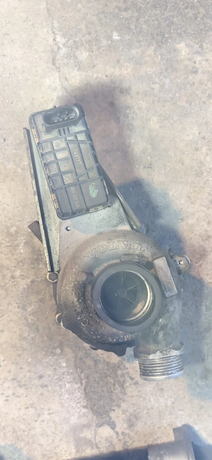 turbo turbina volvo 2.4d 185 cai